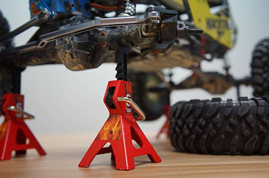Yeah Racing YA0374BK Height adjustable 6 Ton Jack Black 2pcs