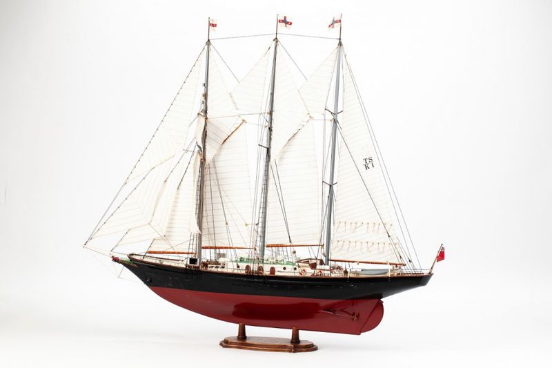 Billing Boats 01-00-0706 1:75 Sir Winston Churchill