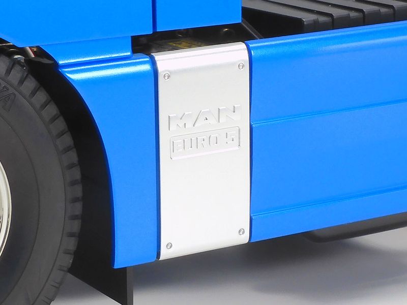 Tamiya MAN TGX 26.540 6X4 XLX LIGHT METALIC BLUE 1:14