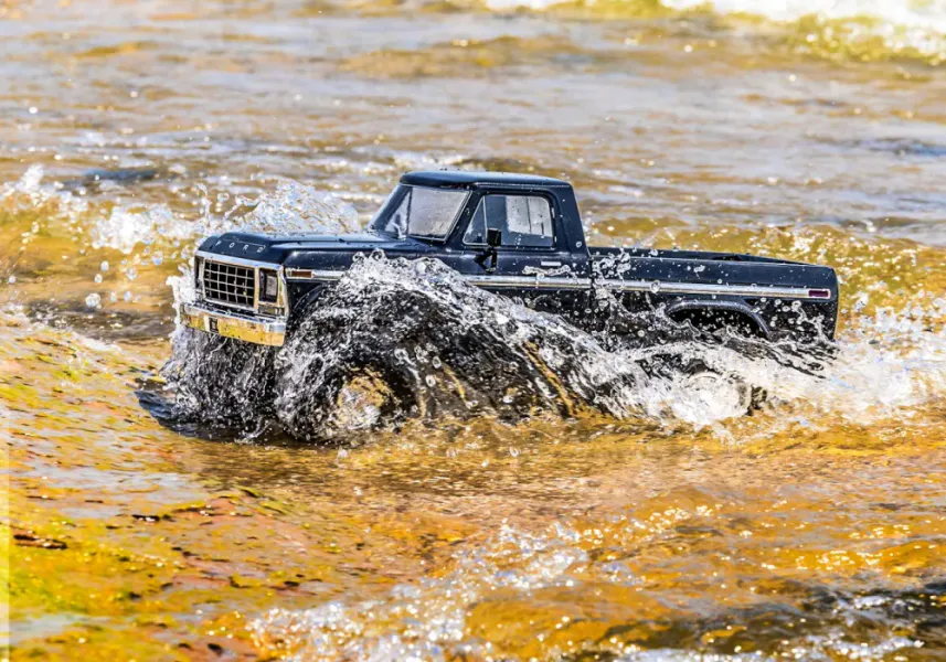 Traxxas 92144-4-BLK TRX-4 Crawler Ford F150 &acute;79 RTR Black